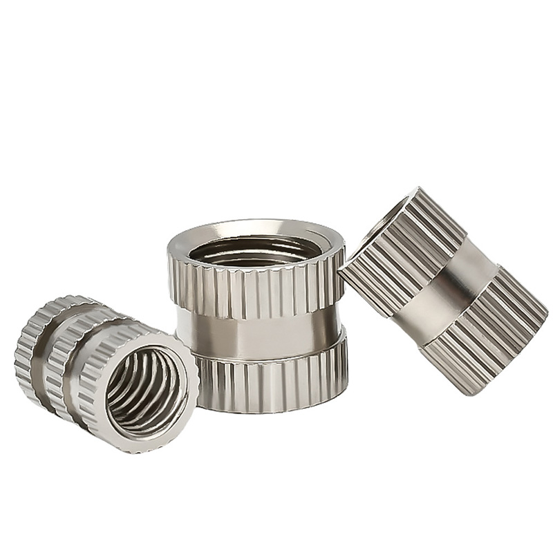 Porca de inserção incorporada