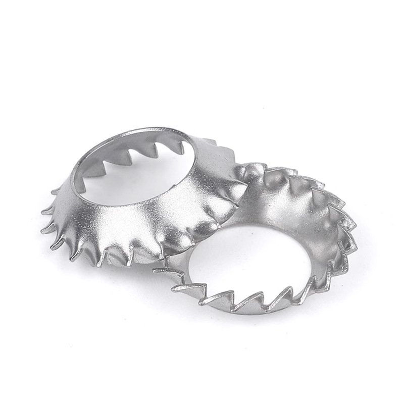 Arruelas dentadas com escareado