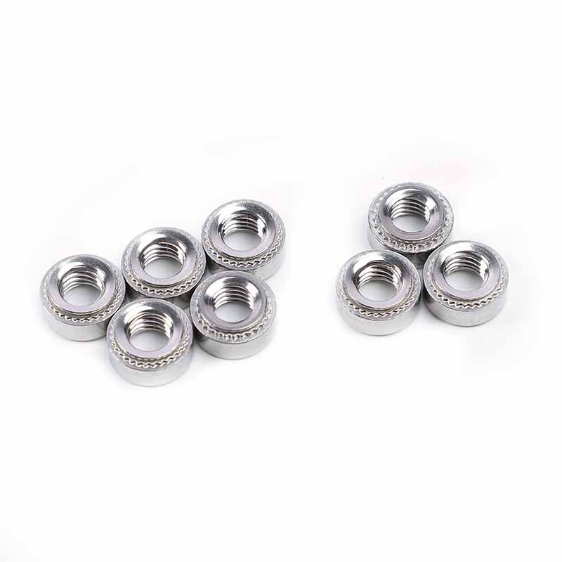 Micro de linha uniforme Clicando porca