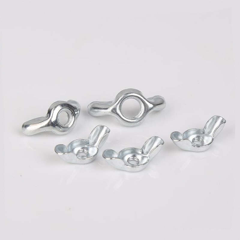 Orelhas arredondadas de porca asa